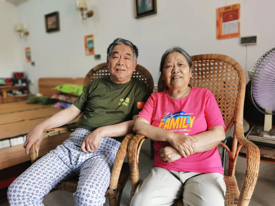 时爷爷贤伉俪在国德：有一种深情，叫遇见对的人