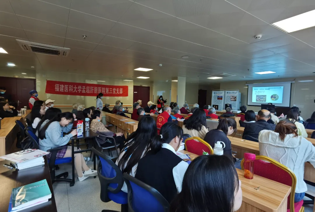 登上福州新闻!国德医院联合孟超肝胆医院专家举办大型义诊活动