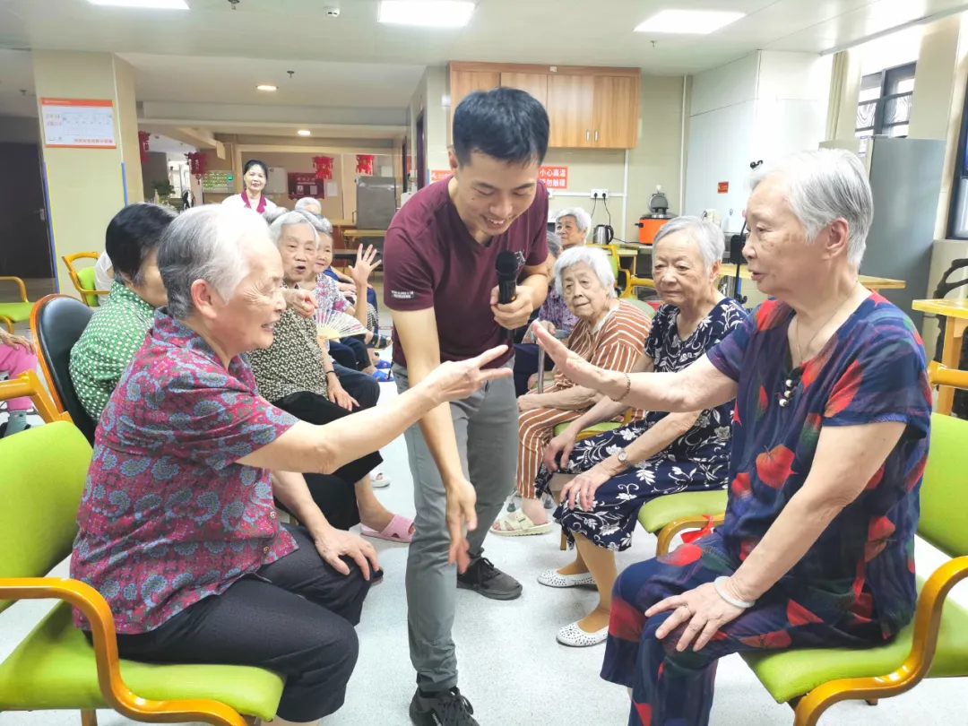 国德康养:“别呆着,来玩游戏!”