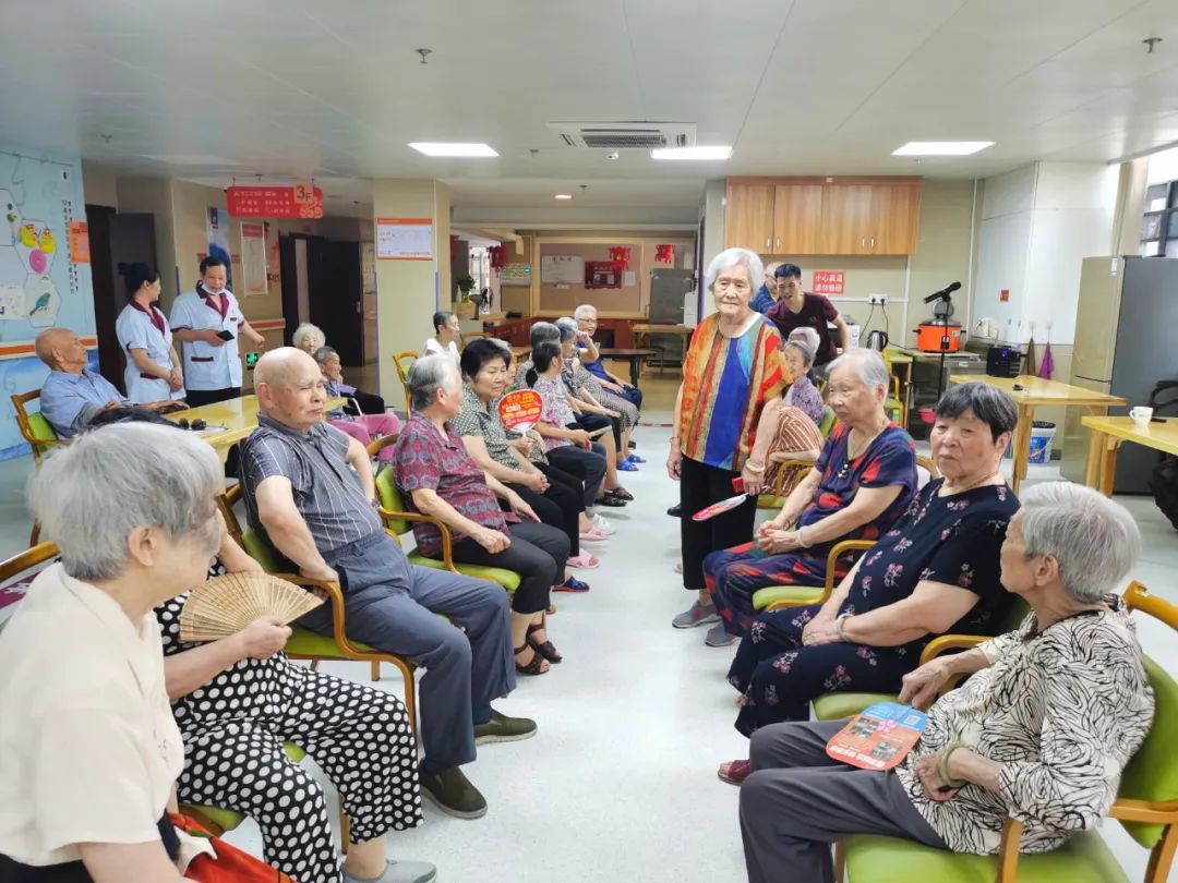国德康养:“别呆着,来玩游戏!”