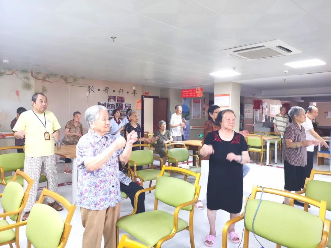 高能预警!国德康养抖音同款手势舞来了