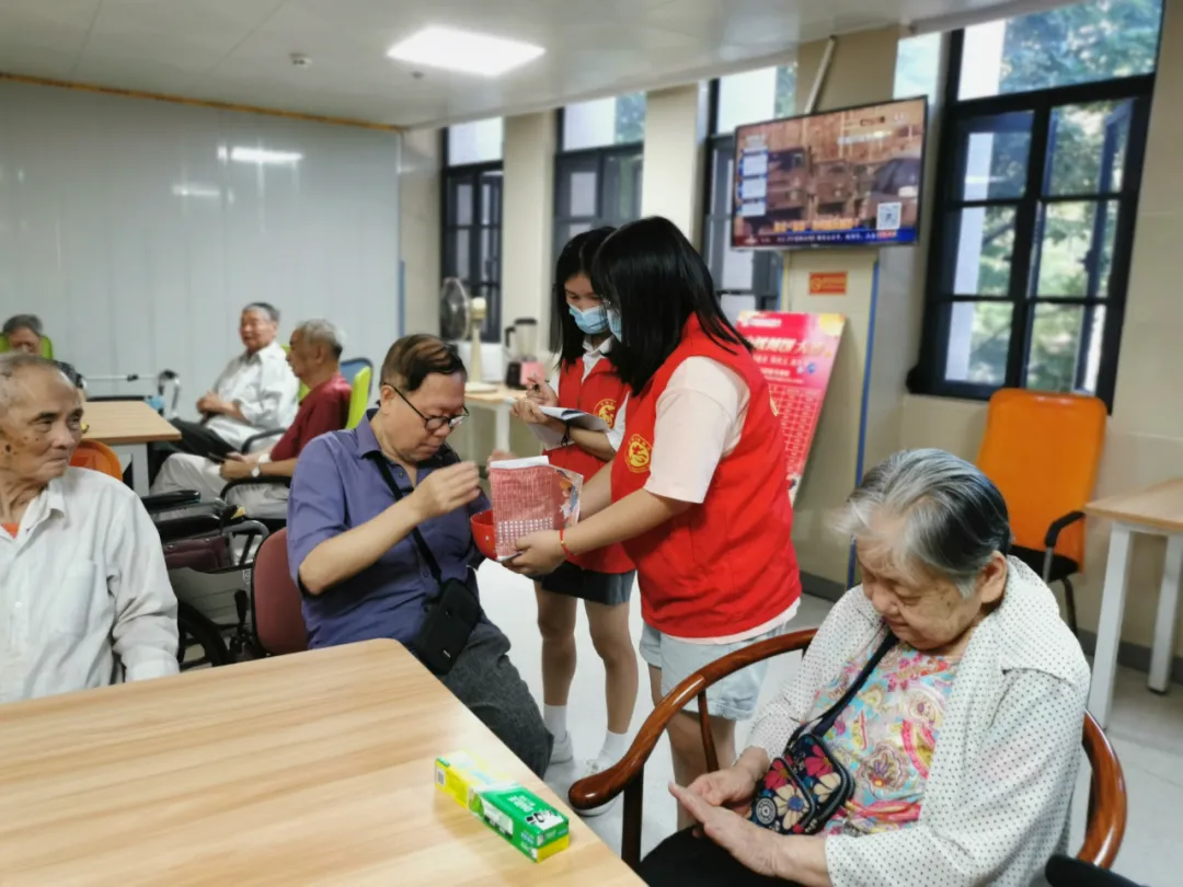 叮铃铃、叮铃铃……国德康养这样提前过中秋