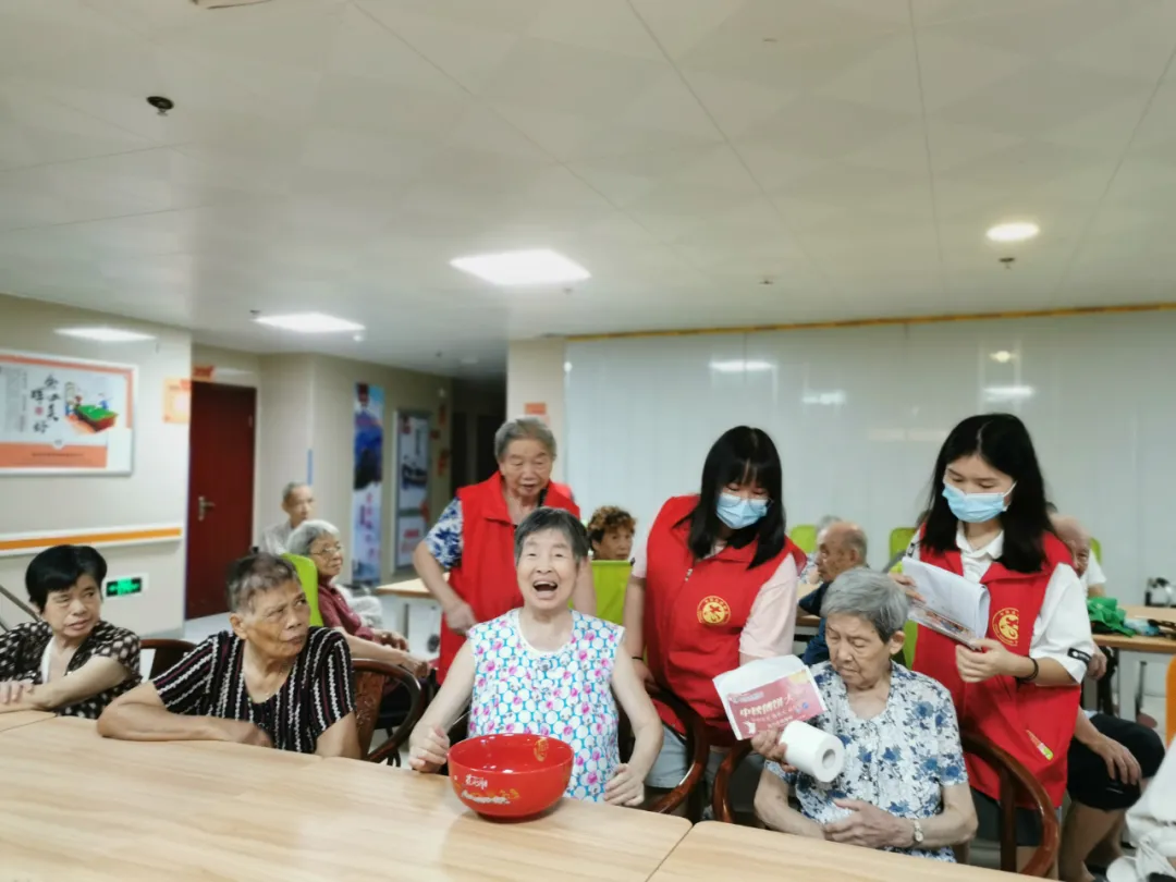 叮铃铃、叮铃铃……国德康养这样提前过中秋