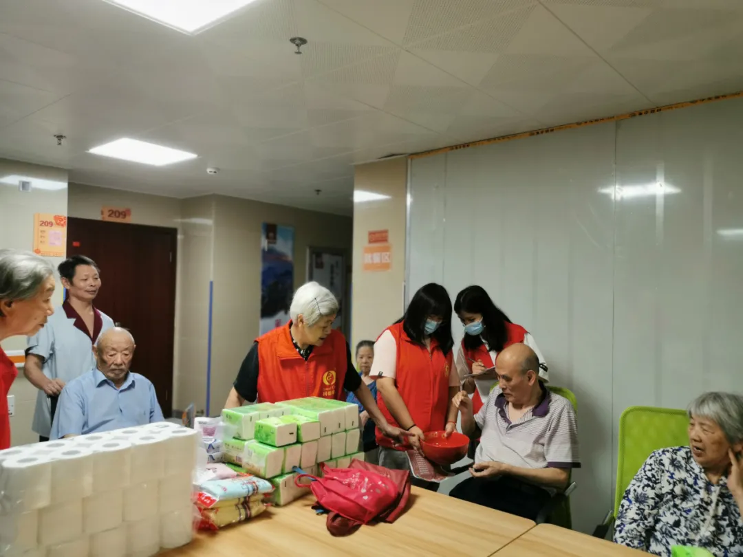 叮铃铃、叮铃铃……国德康养这样提前过中秋