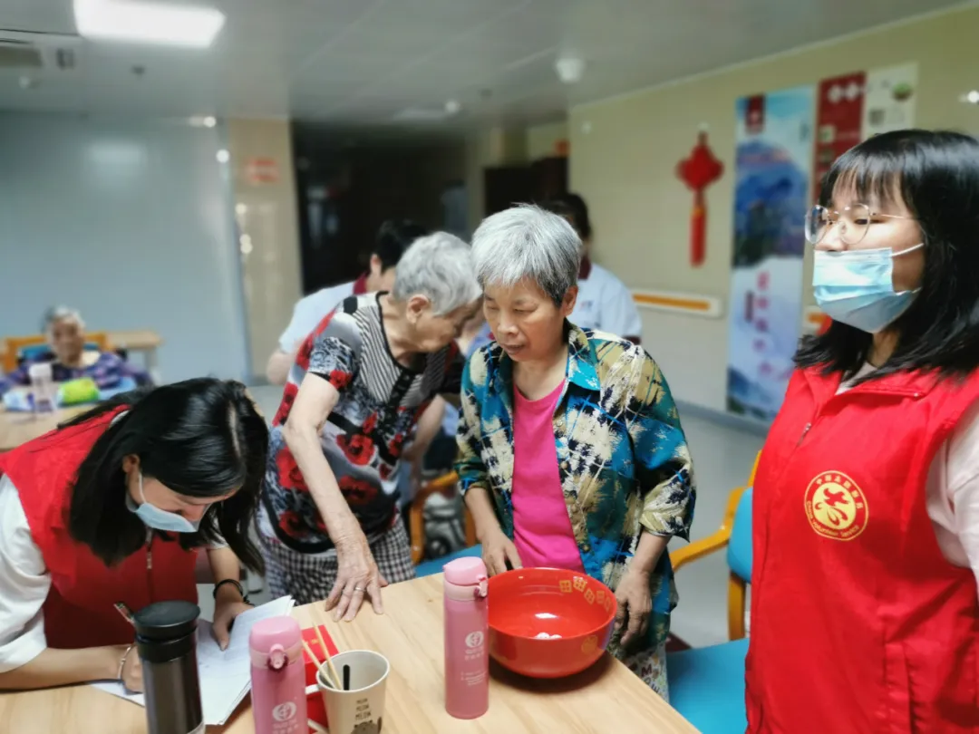 叮铃铃、叮铃铃……国德康养这样提前过中秋