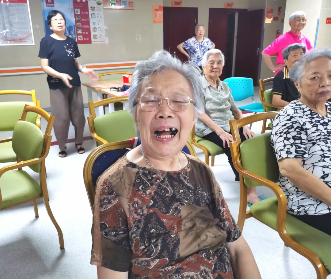 披荆斩棘的“老顽童”,国德区前来参战