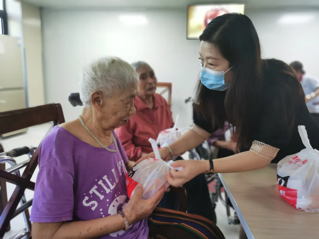 在国德养老,享受别样中秋团圆